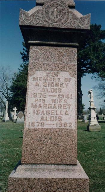Alfred Sidney Aldis Tombstone